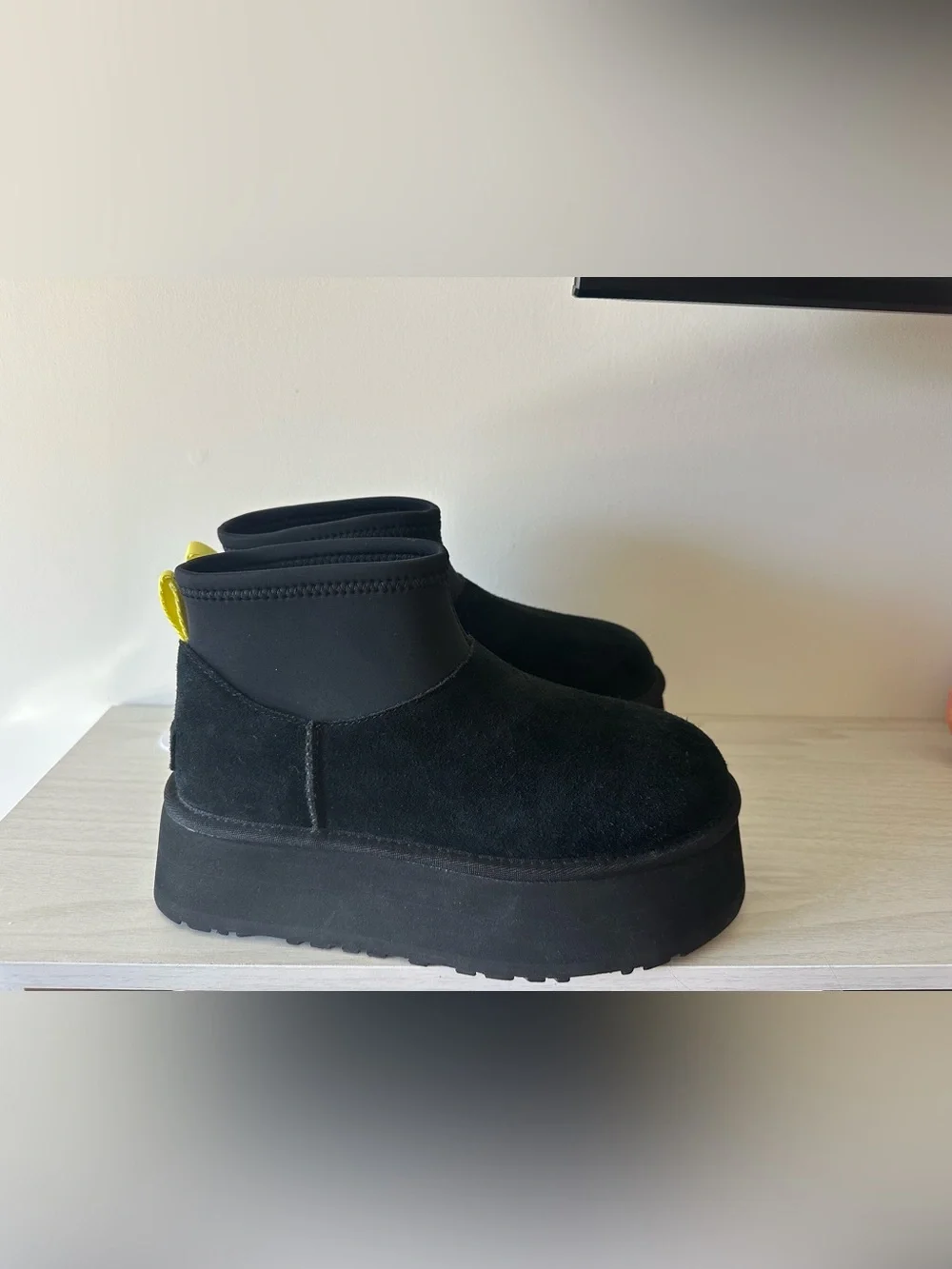 UGG Classic Mini Dipper Boots